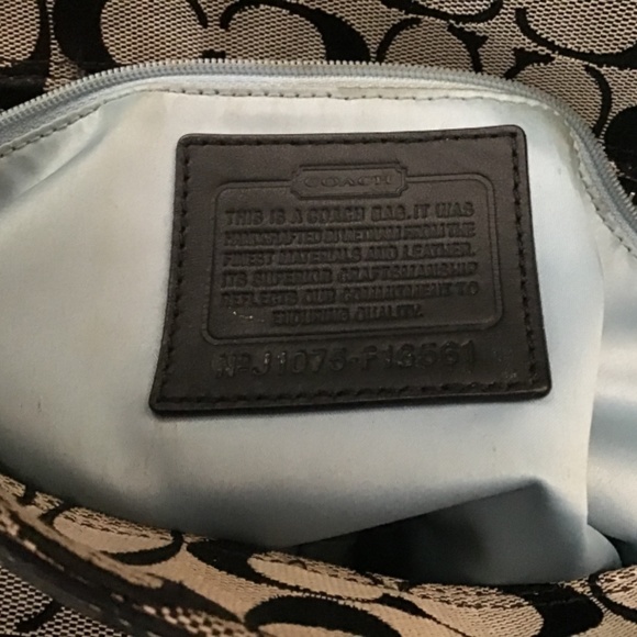 Coach Shoulder Bag - Picture 8 of 8